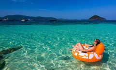 Coral Island Snorkeling Tour By Speedboat From Phuket - Snorkeling