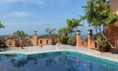 Baan Kongdee Sunset Resort in Kata