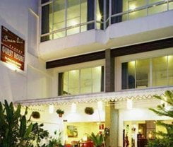 Baan Oui in Nai Harn Baan Oui in Nai Harn