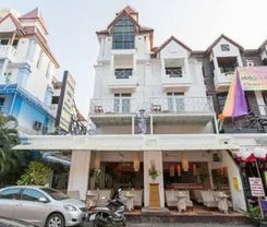 Connect Guesthouse in Patong Connect Guesthouse in Patong