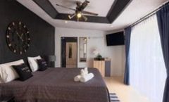 Harrys Steakhouse & Beach Hotel in Patong