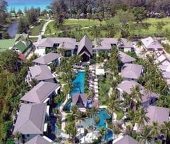 Rawai Palm Beach Resort in Surin Rawai Palm Beach Resort in Surin