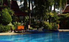 Safari Beach Hotel in Patong