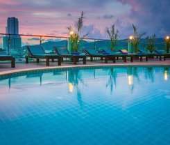 Add Plus Hotel & Spa in Patong