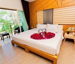 Anda Beachside Hotel in Karon