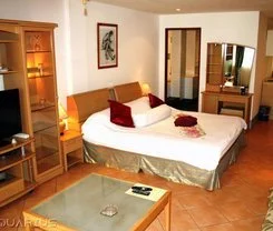 Guest House in Patong. Aquarius Gay Guesthouse and Sauna. Aquarius Gay Guesthouse and Sauna in Patong