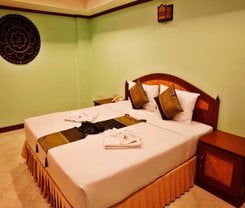 Hotel in Karon. Baan SS Karon. Baan SS Karon in Karon