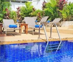 Karon Beach Pool Hotel in Karon