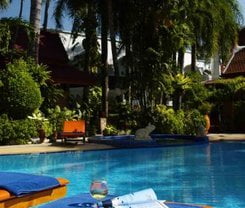 Safari Beach Hotel in Patong
